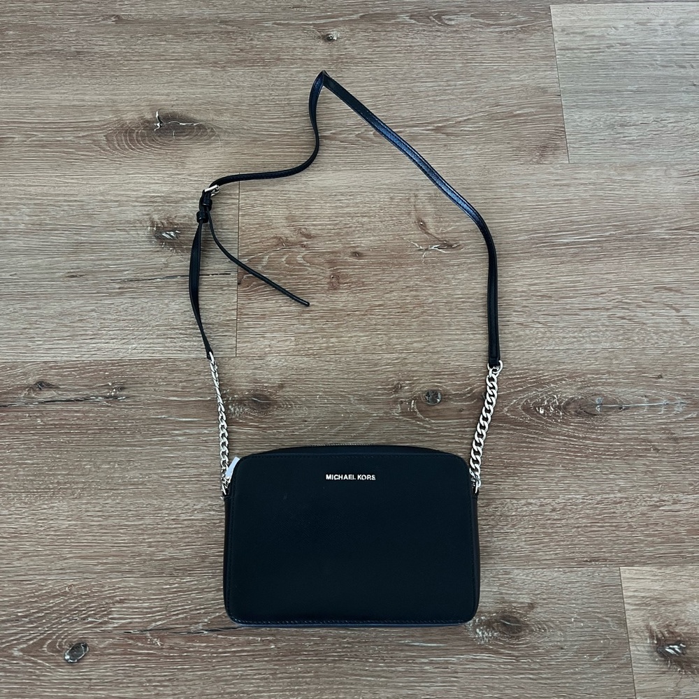 Michael Kors crossbody purse!